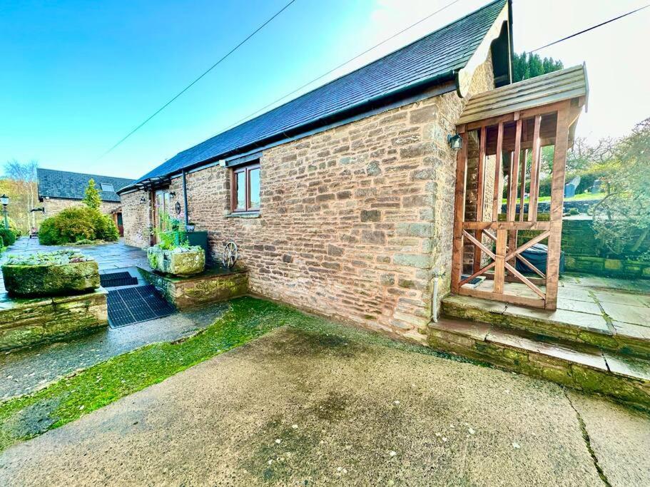 Villa Detached One Level Stone Barn à Llangwm-Isaf Extérieur photo